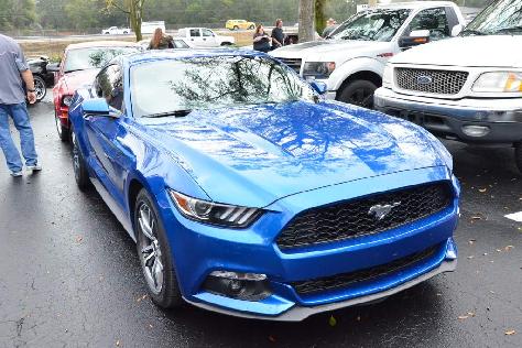 200-mustangs-turn-out-for-npds-pony-trails-cruise-0103