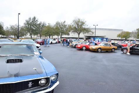 200-mustangs-turn-out-for-npds-pony-trails-cruise-0107