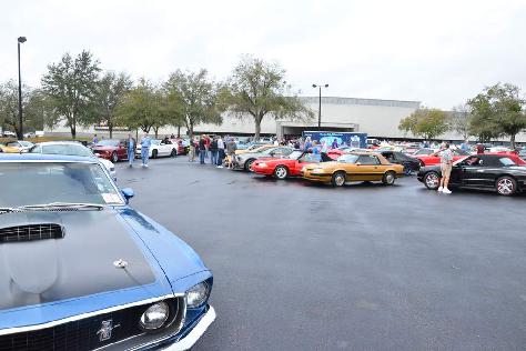 200-mustangs-turn-out-for-npds-pony-trails-cruise-0108