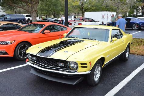 200-mustangs-turn-out-for-npds-pony-trails-cruise-0112