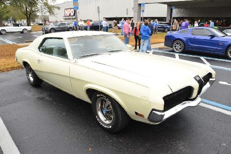 200-mustangs-turn-out-for-npds-pony-trails-cruise-0119