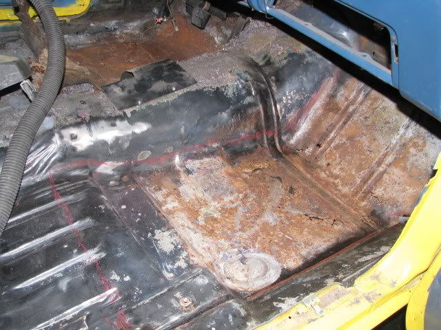 Swinger Nova: Floorpan repair with Classic Industries