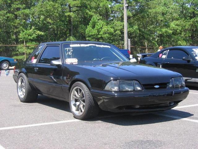 A True 8-Second Street Mustang on 17's!