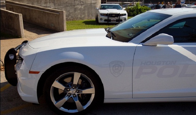 Texans Linebacker Donates Five Camaros to the Houston Police Dept.