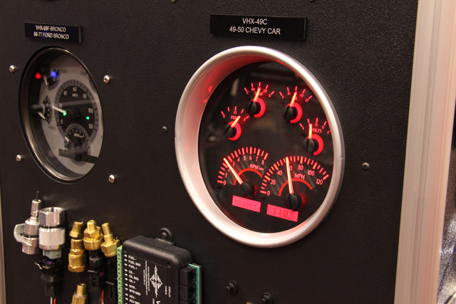 SEMA 2011: Dakota Digital VHX Instrument Gauges