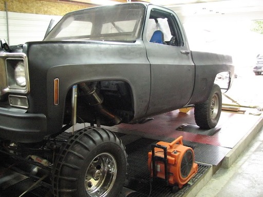 Video: Overkill Twin-Turbo Sand Truck Makes 1,210hp To The Tires