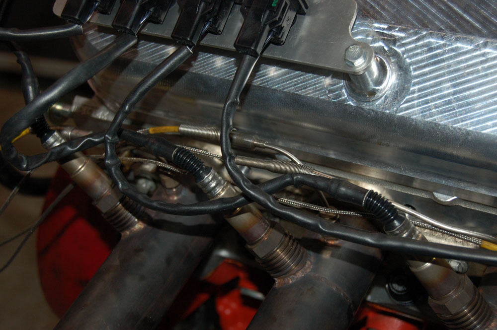 Wideband Air/Fuel Ratios From Every Cylinder With AEM Electronics