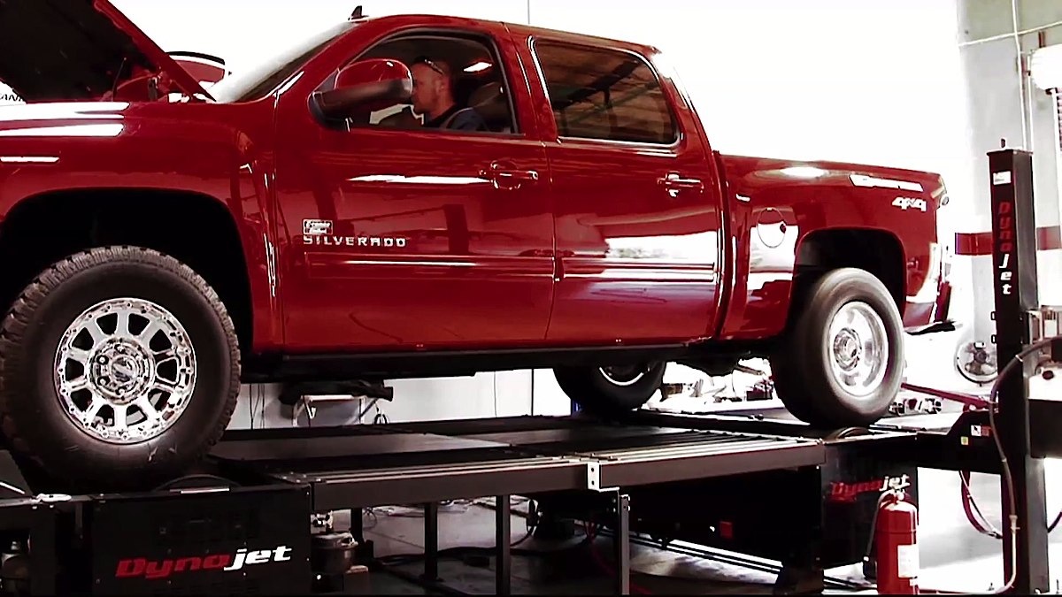 Video: Edelbrock Supercharger - Add 109HP To Late-Model GM Trucks