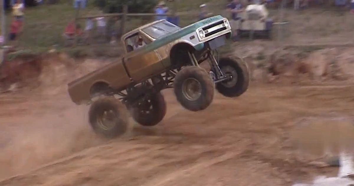 Video: Home-Built Chevy Mud Truck Hocks Air Like A Pro