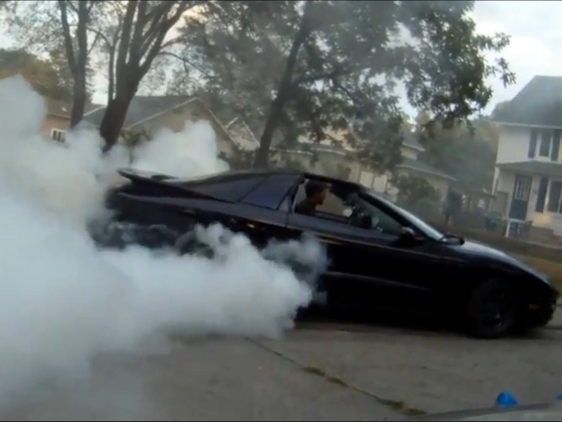 Video: 454 LSx Trans Am Puts On Spectacular Suburban Smoke Show