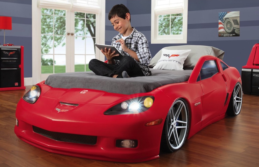 Video: Kid's Corvette Z06 Bed - Why Don't They Make This In King?