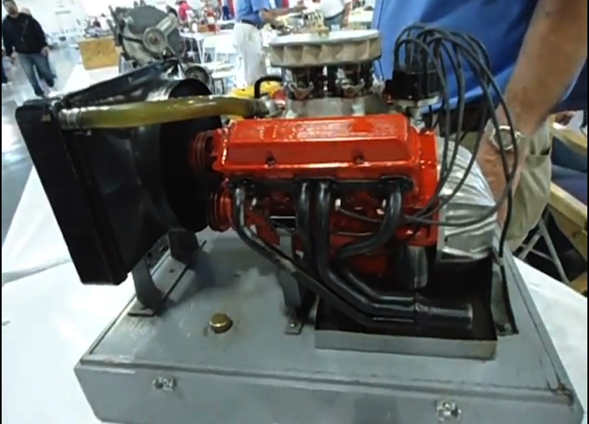 Video: Fully Functional 1/3rd Scale Chevrolet 350ci Small-Block