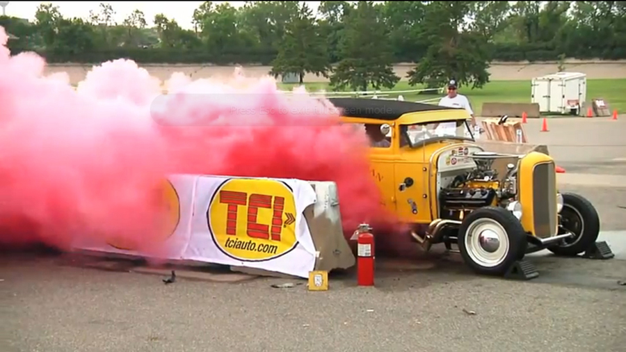 Video: Car Craft Summer Nationals -TCI Burnout Contest