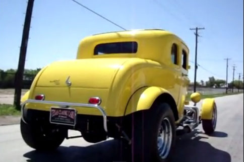Video: Muscle Car Burnouts For Nearly Five Minutes