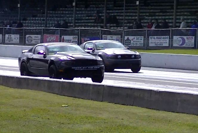 Video: Turbo Versus Supercharger - Two Of The Fastest 2011 Mustangs