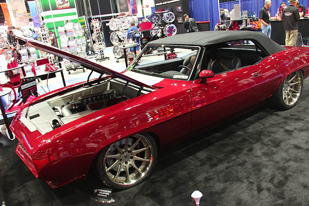 SEMA 2012: Lokar Brings Modern Back To Classics