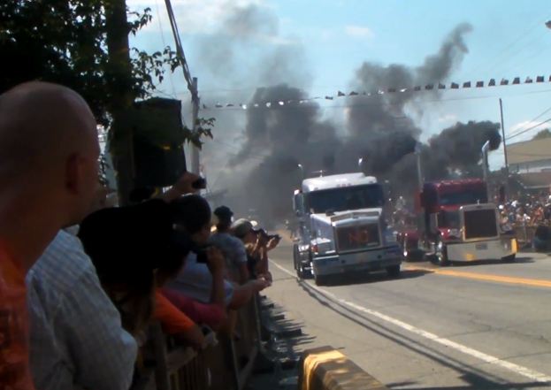 Video: The El Rodeo Bob Tail Semi-Truck Drags