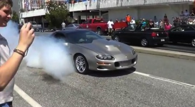Video: Insane Smoke Show at Crusin' Ocean City Car Show