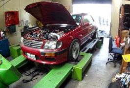 Video: RIPS-Built Nissan Stagea Wagon Cracks Into The 8's