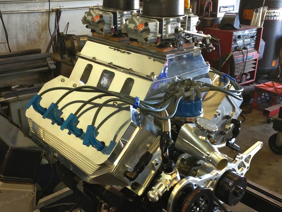 Ford Small-block Runs Rare Hemi Heads Designed by Chet Herbert