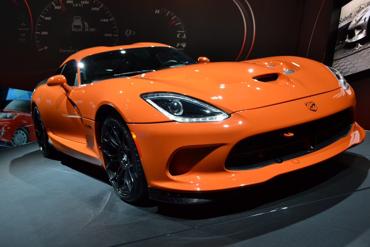 Video: The Viper Track Attack At The New York Auto Show   
