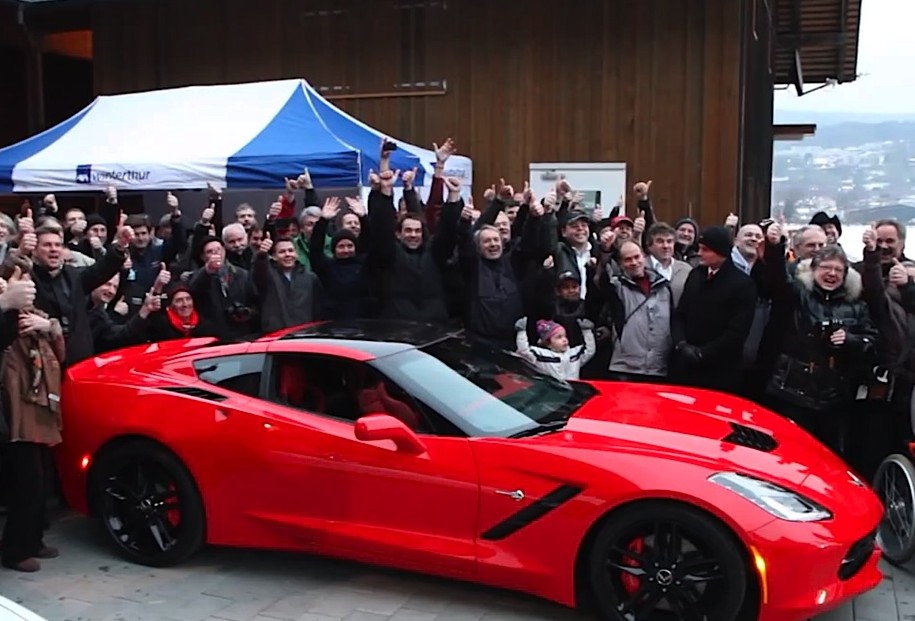 Video: C7 Stingray En Route To Geneva