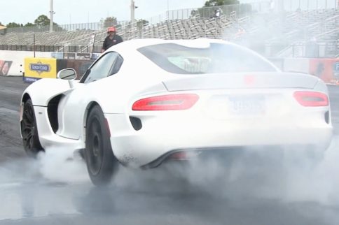 Video: New 2013 SRT Viper Tears Up the Drag Strip 