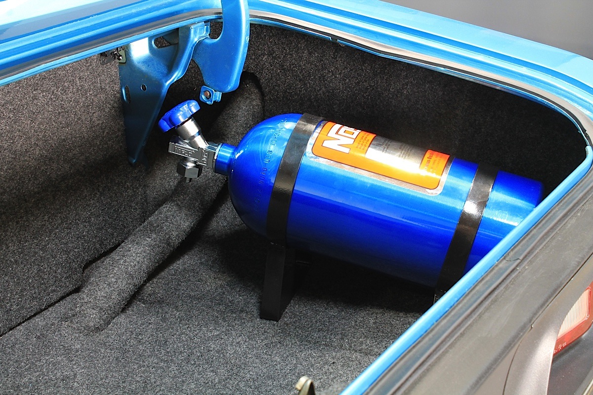 Video: NOS Powershot 125 Nitrous Plate System Installation