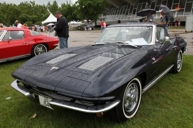 GM built right hand drive 1963 Z06
