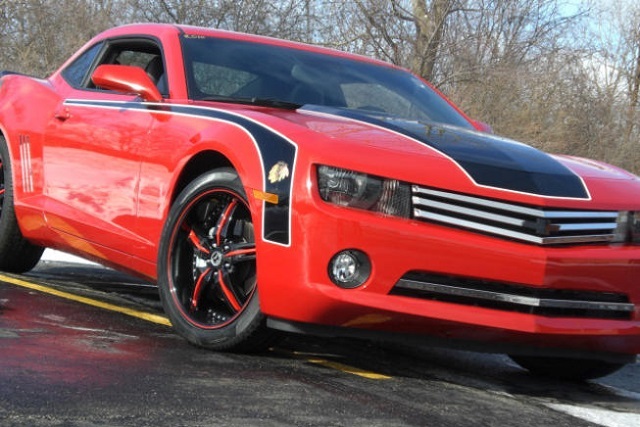 The last time the Blackhawks won, RealWheels built a custom Camaro coupe. Coincidence, or new tradition?