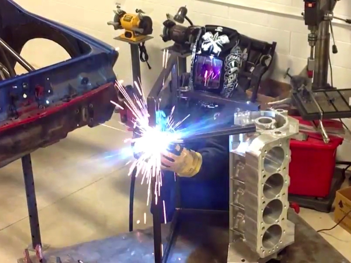 Video: How to Build a Versatile Engine Cradle