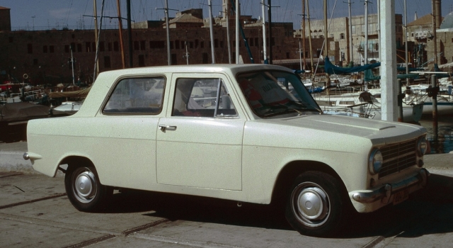Israel's Autocar Carmel photographed in 1985. Boxy and stripped of any looks. Photo is public domain from Wikipedia.