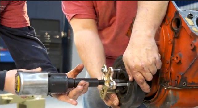 Malibu Monday: Completing the Engine Tear Down
