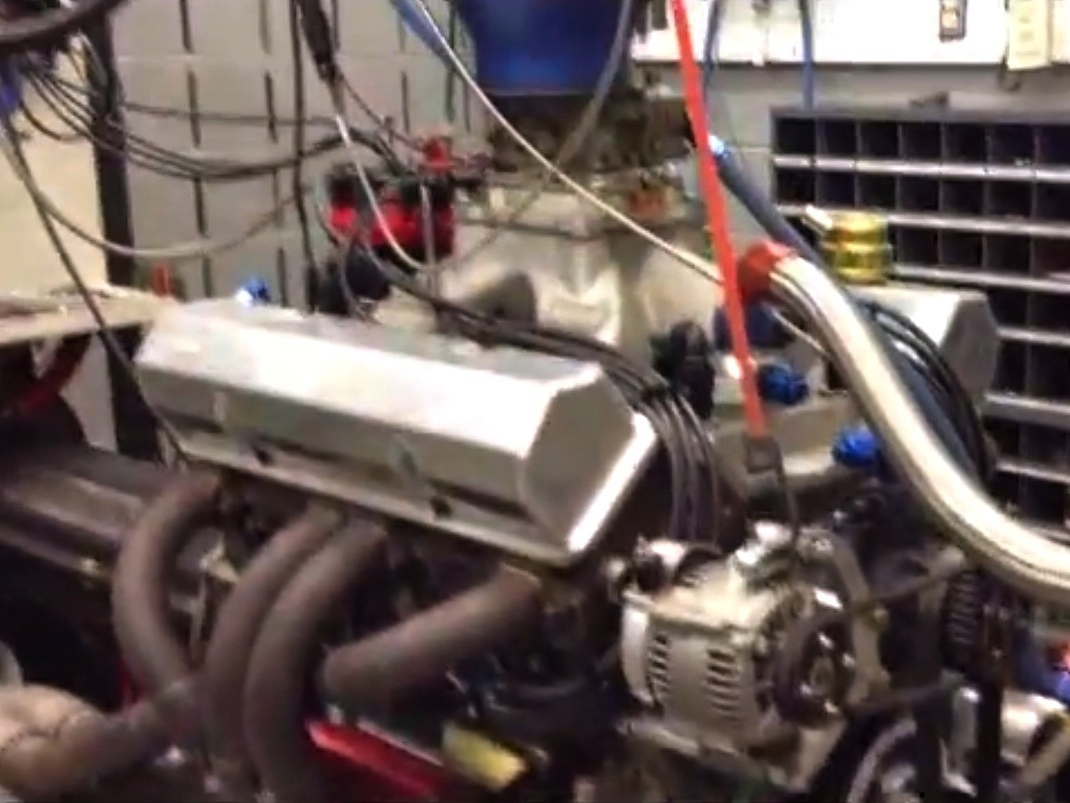 Dyno Video: 320ci Small-block Makes Most of 2-barrel Carb Rule