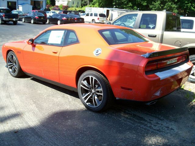 Dodge Challenger Core rear
