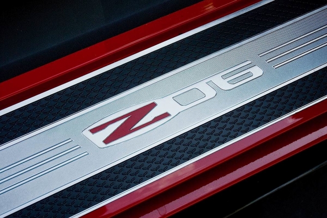 Z06floorbadge