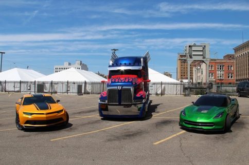 Video: New Shots of Transformers Bumblebee Camaro, Corvette   