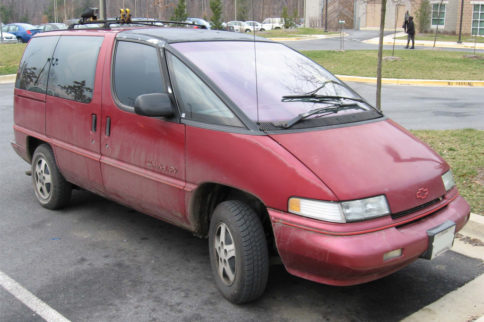 Video: How Do You Sell Chevy's Ugliest Van, the Lumina APV?
