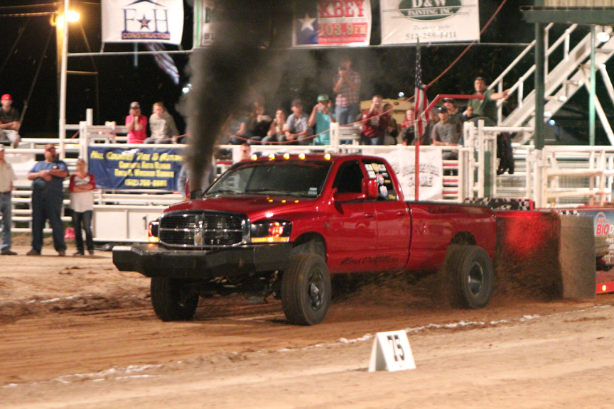Bulldog Thunder Truck and Tractor Pull hosts TTTPA in Burnett, Texas