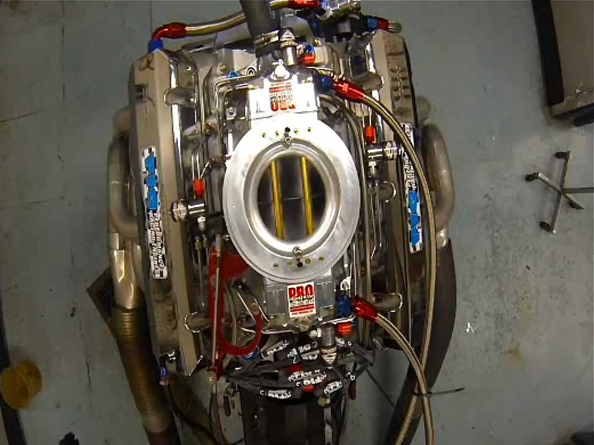 Video: Watch a Big-throat SV1 Carb Feed a 632ci Rat