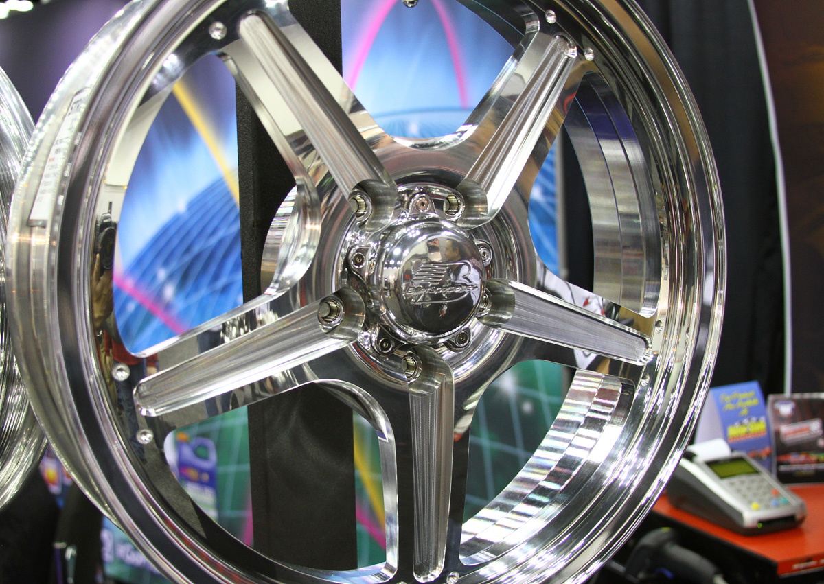 PR1 2013: Billet Specialties Introduces New 17-inch Street Lite
