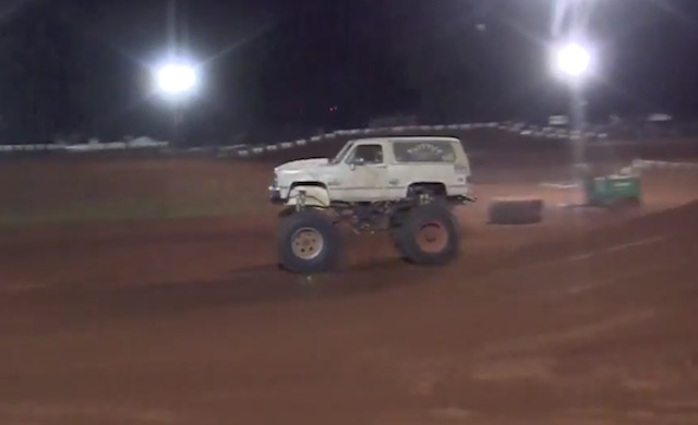 Video: Twitty's Liva' Killa' Blazer Doing Wheelstands