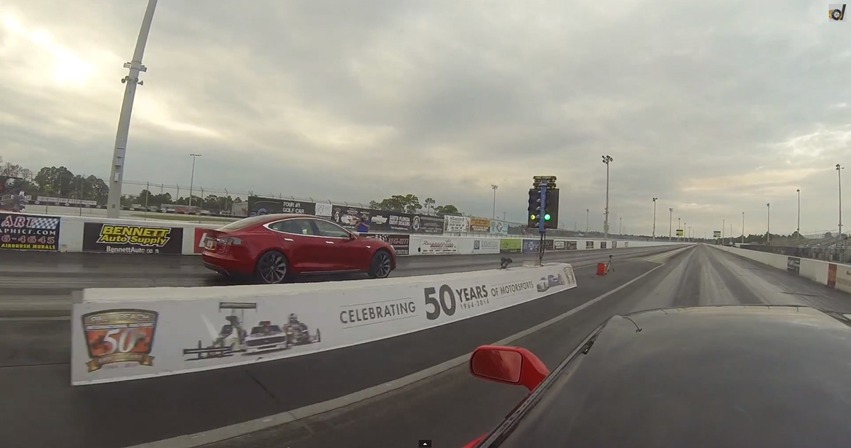 Video: C7 Stingray vs. Tesla Model S P85 at the Drag Strip