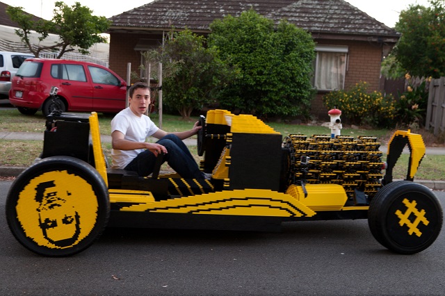 Video - 64 Cylinder Lego Hot Rod
