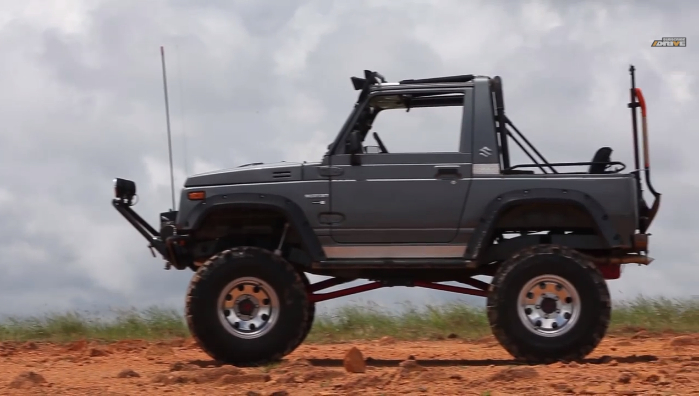 VIDEO: Unconventional Off-Road Trip Through Panama