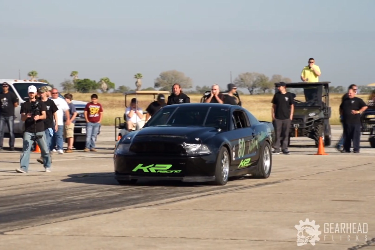 Video: 1,000 hp GT500 Loses Parachute At Top End Of Texas Mile