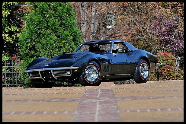 This 1969 L88 Corvette, lot 165.1, sold for $510k. Photo: Mecum 