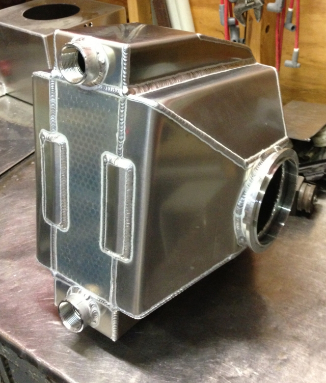 Our custom IC3000 intercooler from Chiseled Performance uses a straight-through design to minimise pressure drop across the core as the air flows through the cooler.