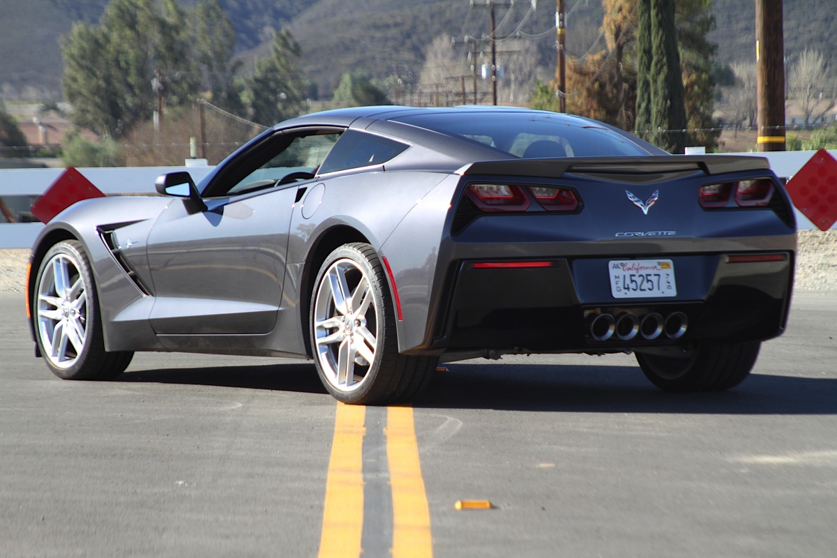 The Stingray Diaries: One Week with a Loaner C7