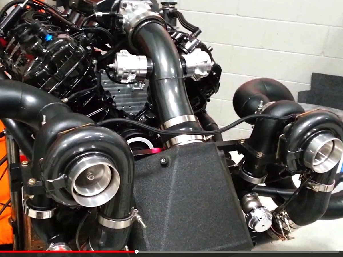 Video: Racers Edge Tuning And MMR Build Insane Mod Motor For WCHRA